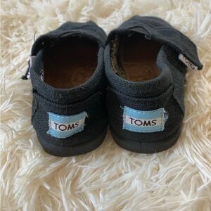 TOMS Kids Black Canvas Sneakers